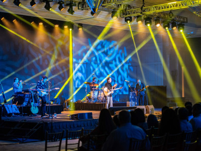 SJM presents André Sardet concert to promote cultural exchan...