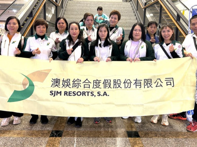 澳娛綜合義工參加鮑思高青年服務網絡2024賣旗籌款活動 發揚關愛精神