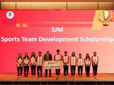 SJM Presents Sports Teams Development Scholarship to the Uni...