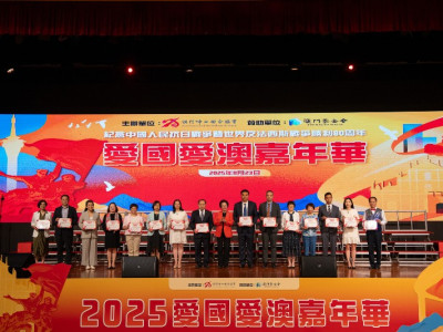 SJM Conveys Patriotic Feelings through Songs