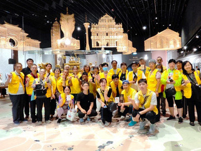 澳娛綜合邀請澳門聽障人士協進會成員參觀《葡京：澳門故事》展覽